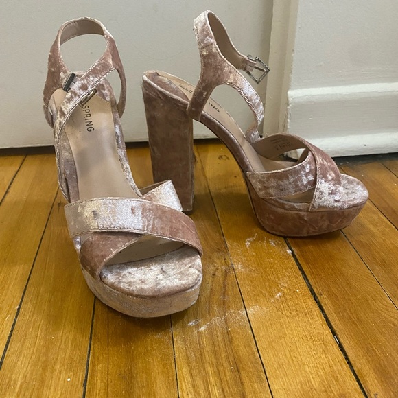 Call it Spring pink velvet platform sandals - Picture 1 of 3